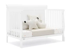 Baby Cribs*Simmons Kids Carter 6-in-1 Convertible Crib Bianca White (130)