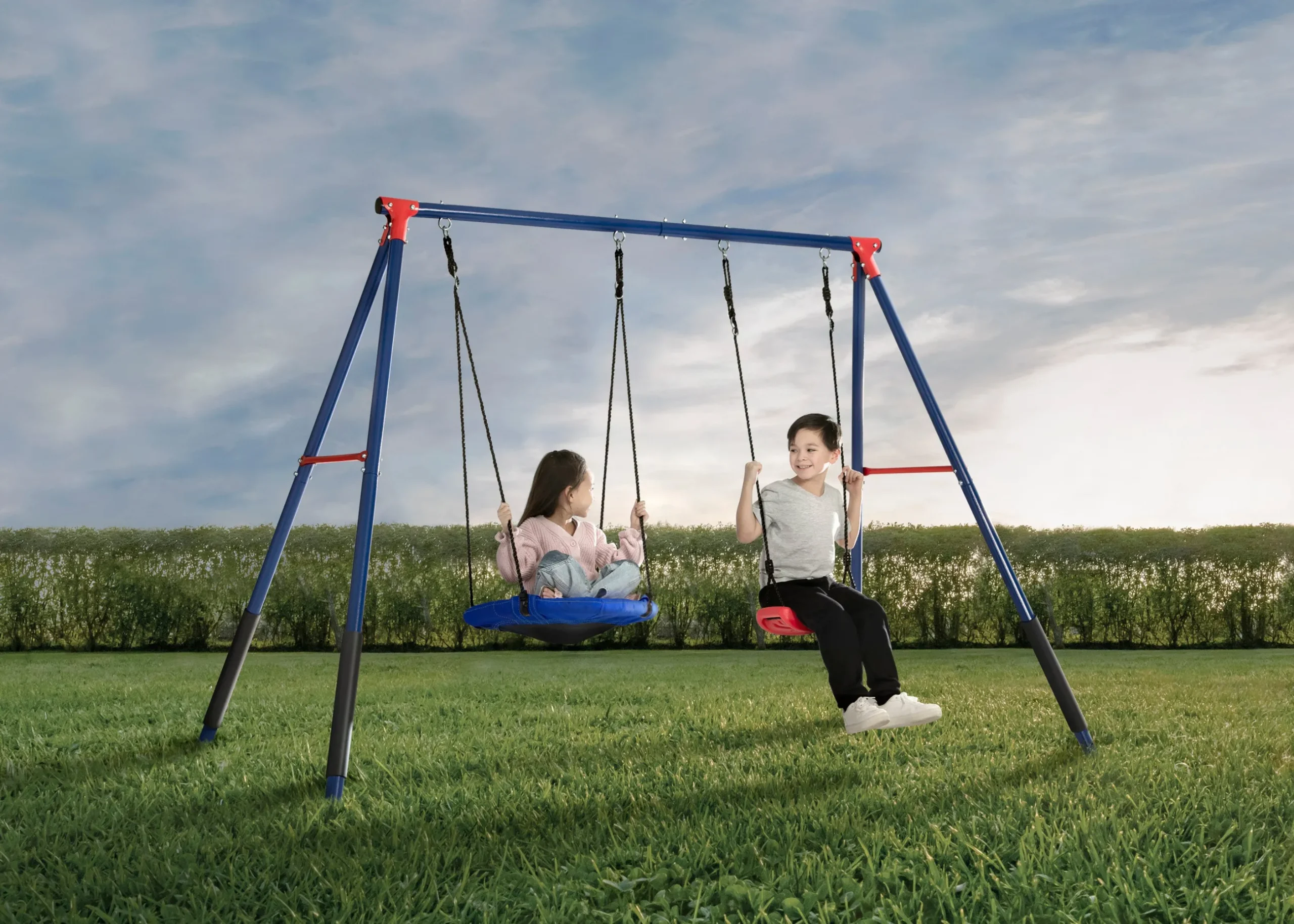 Swings & Swing Sets*Delta Children FunZone Outdoor Metal 2-Piece Swing Set - Includes 1 Swing and 1 Disc/Saucer Swing