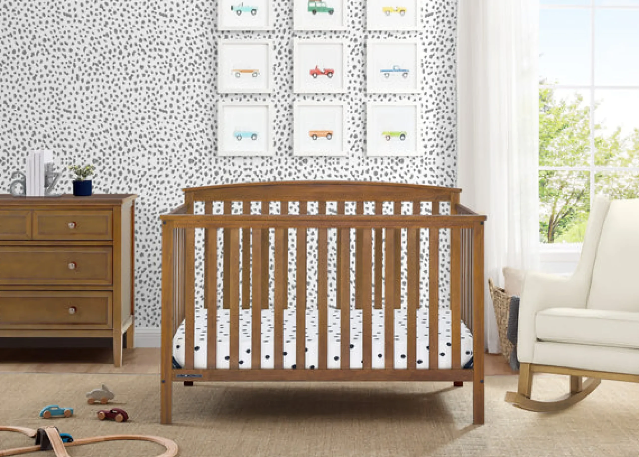 Baby Cribs*Delta Children Hanover 6-in-1 Convertible Baby Crib Chestnut (836)