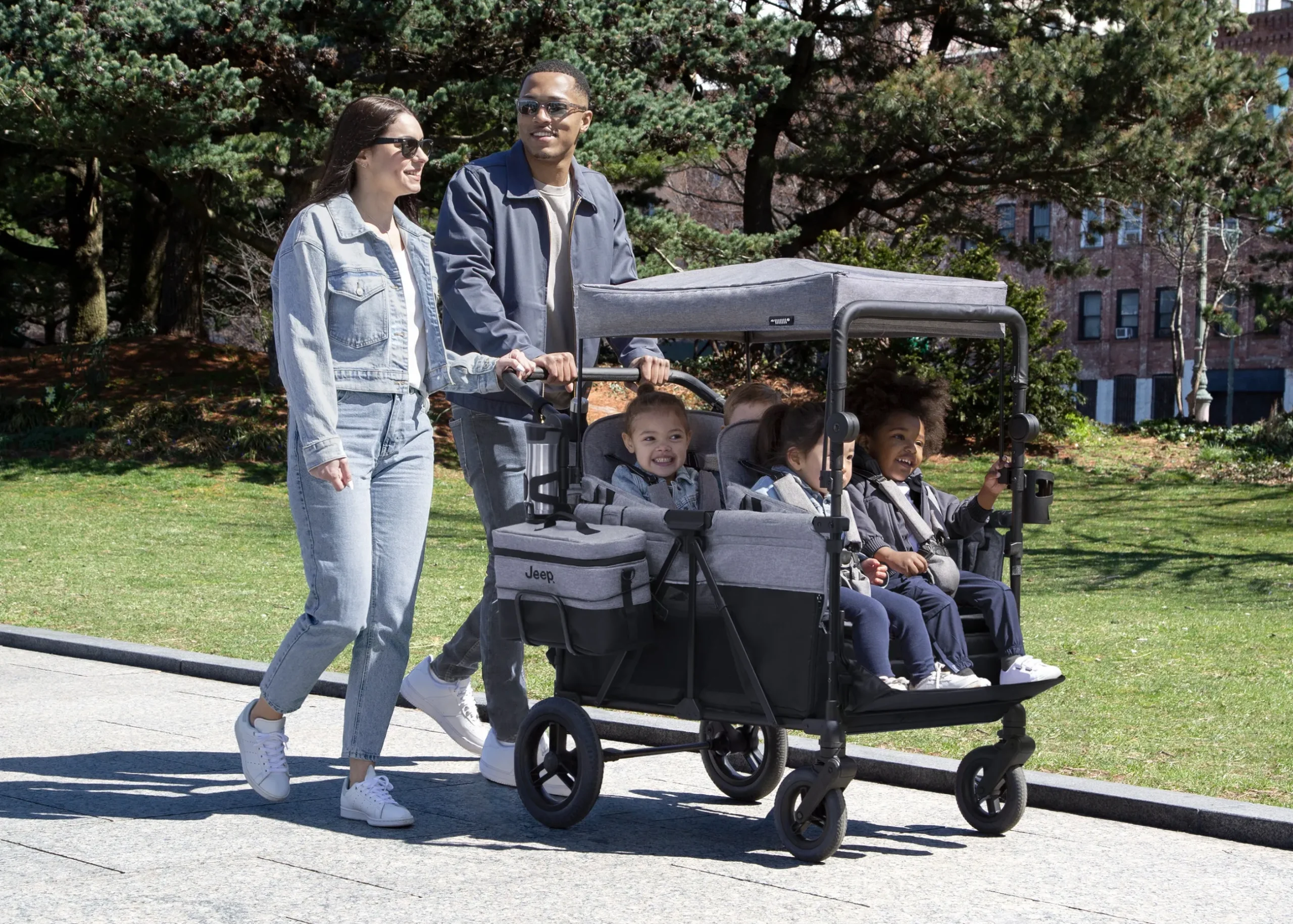 Wagons*Jeep Wrangler Deluxe 4 Seater Stroller Wagon with Cooler Bag