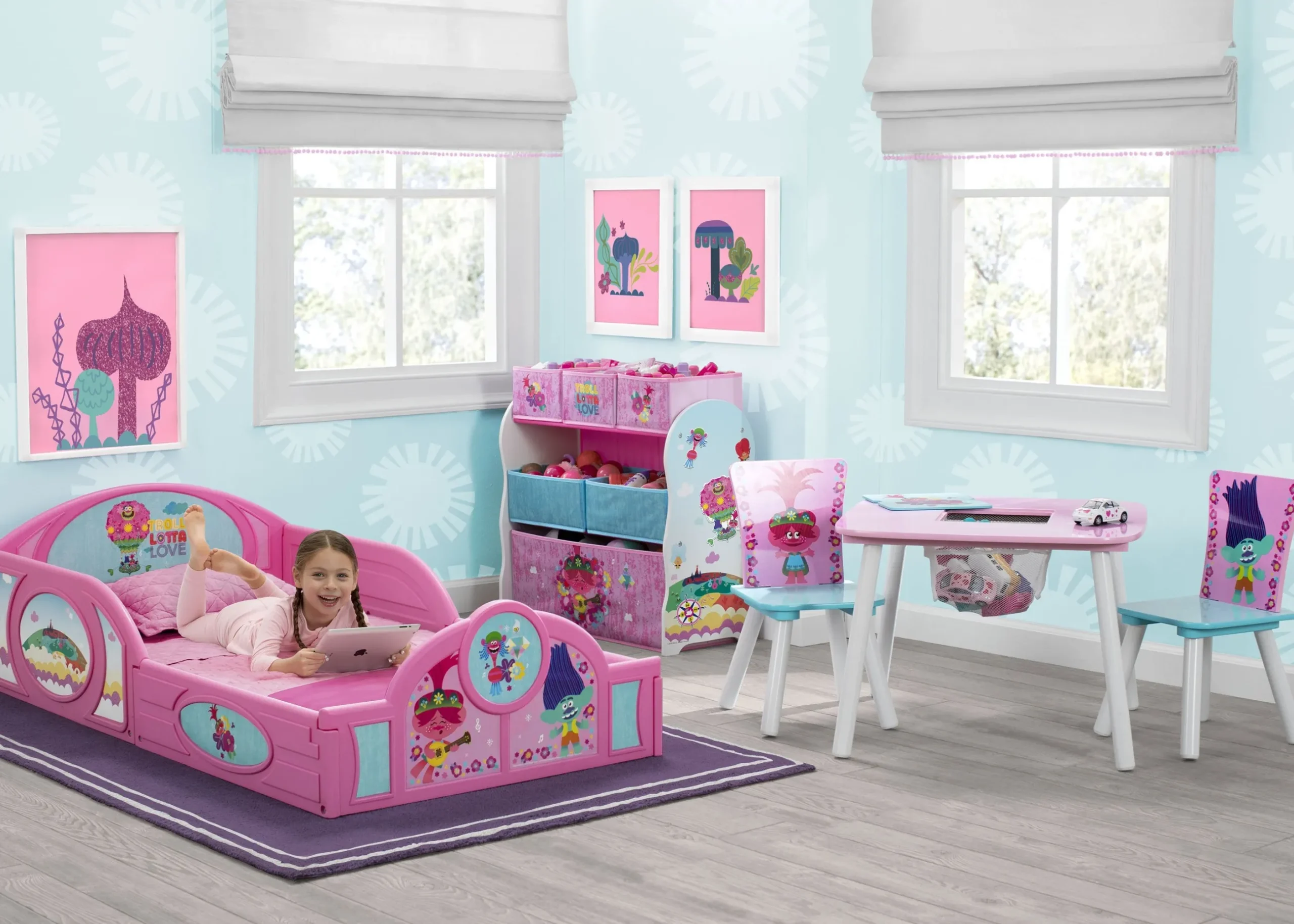 Toddler Beds*Delta Children Trolls World Tour Plastic Sleep and Play Toddler Bed